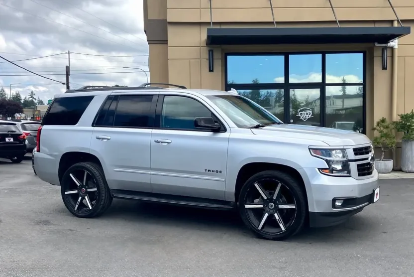 2018 Chevrolet Tahoe Premier photo 1
