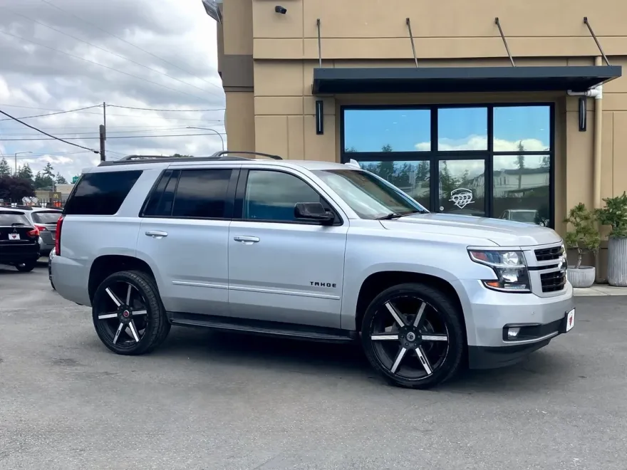 2018 Chevrolet Tahoe Premier photo 1