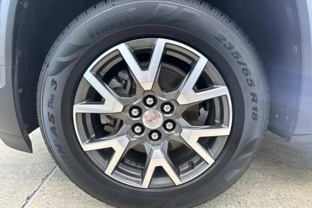 2020 Gmc Acadia SLE photo 1