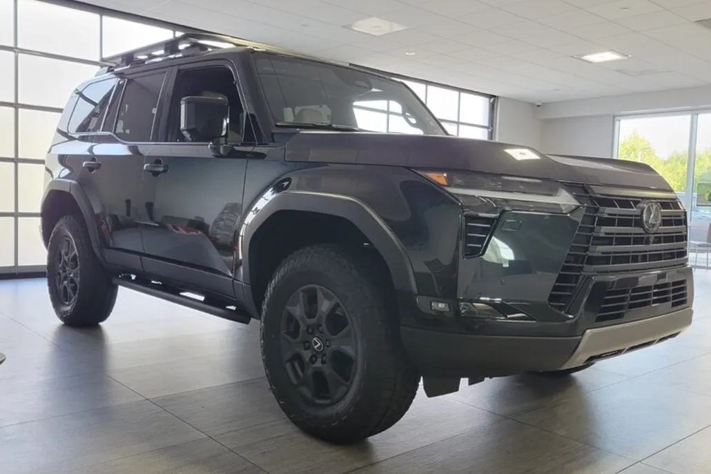 2025 Lexus GX 550 Overtrail photo 1
