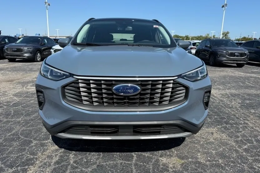 2025 Ford Escape Platinum photo 1