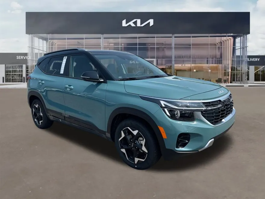 2025 Kia Seltos S photo 1