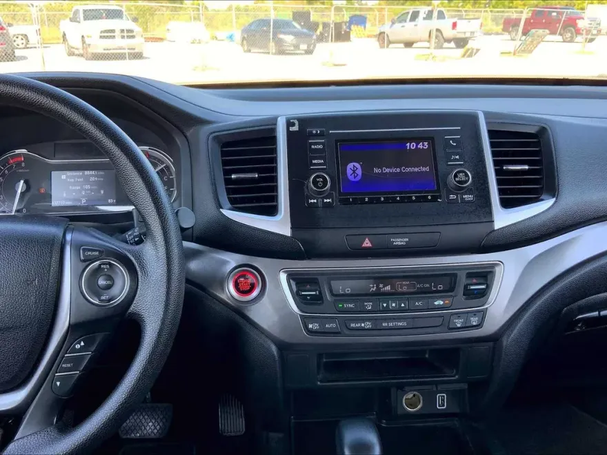 2019 Honda Ridgeline Sport photo 6