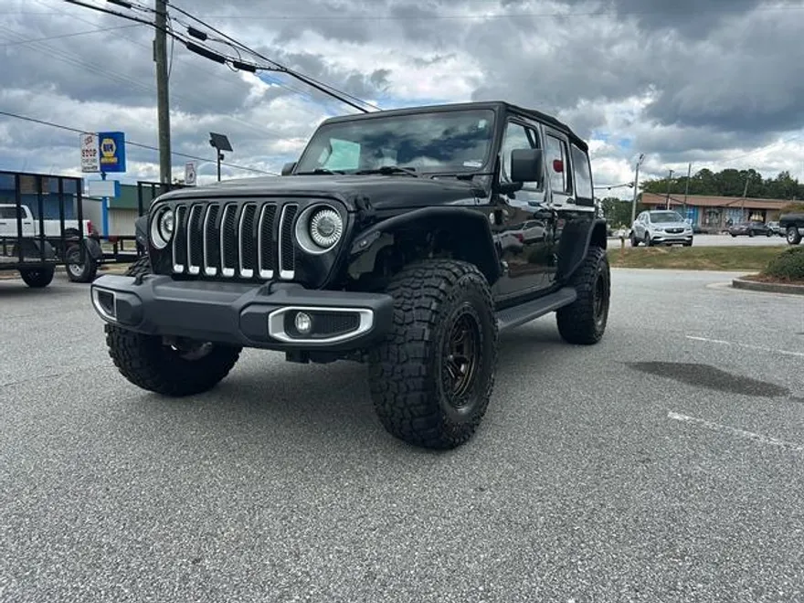 2021 Jeep Wrangler Unlimited Sahara photo 1