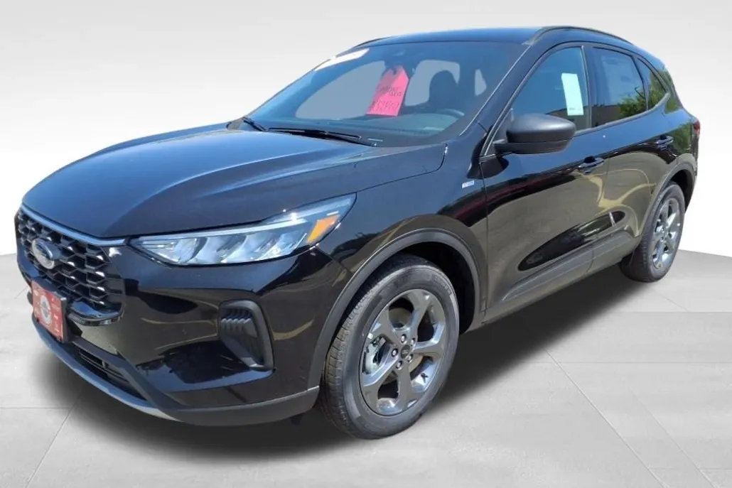 2025 Ford Escape ST-Line photo 1