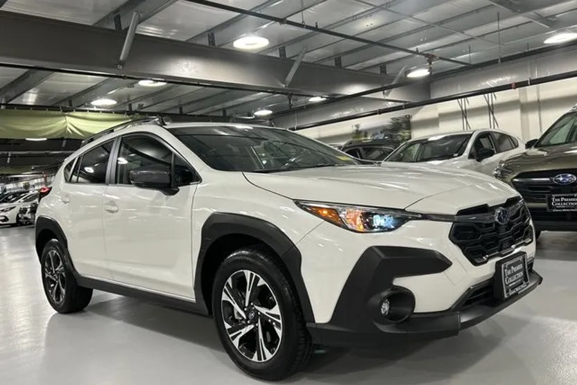 2025 Subaru Crosstrek Premium photo 1