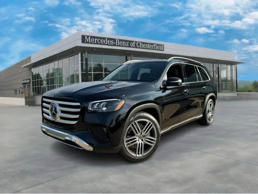2025 Mercedes Benz GLS 450 4MATIC photo 1
