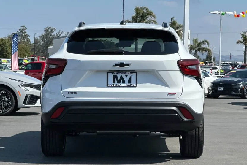 2025 Chevrolet Trax ACTIV photo 1