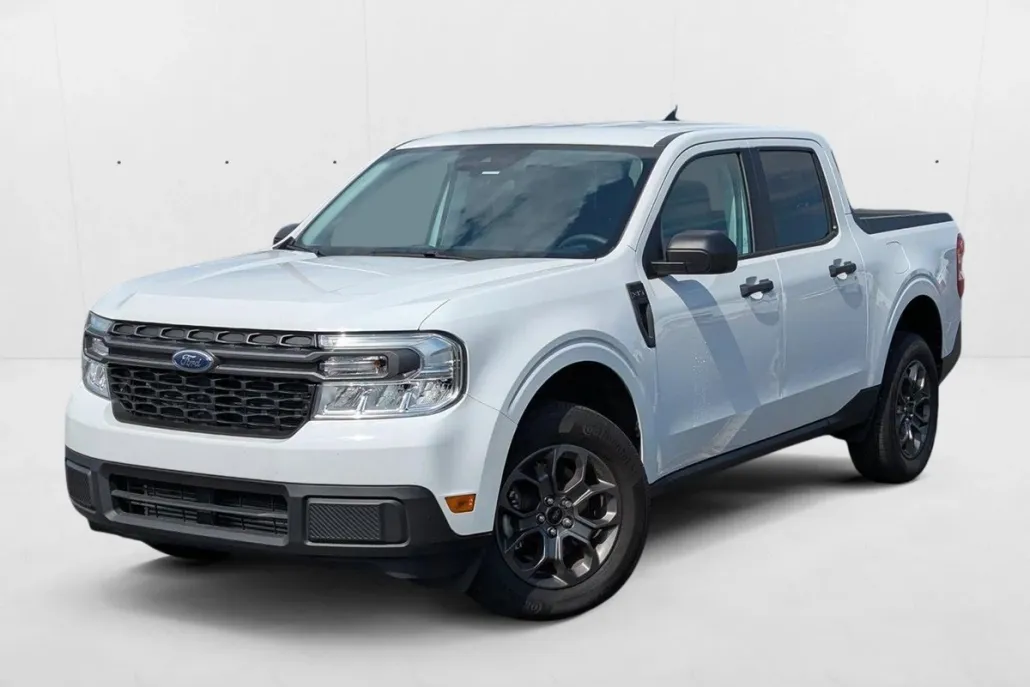 2024 Ford Maverick XLT photo 1