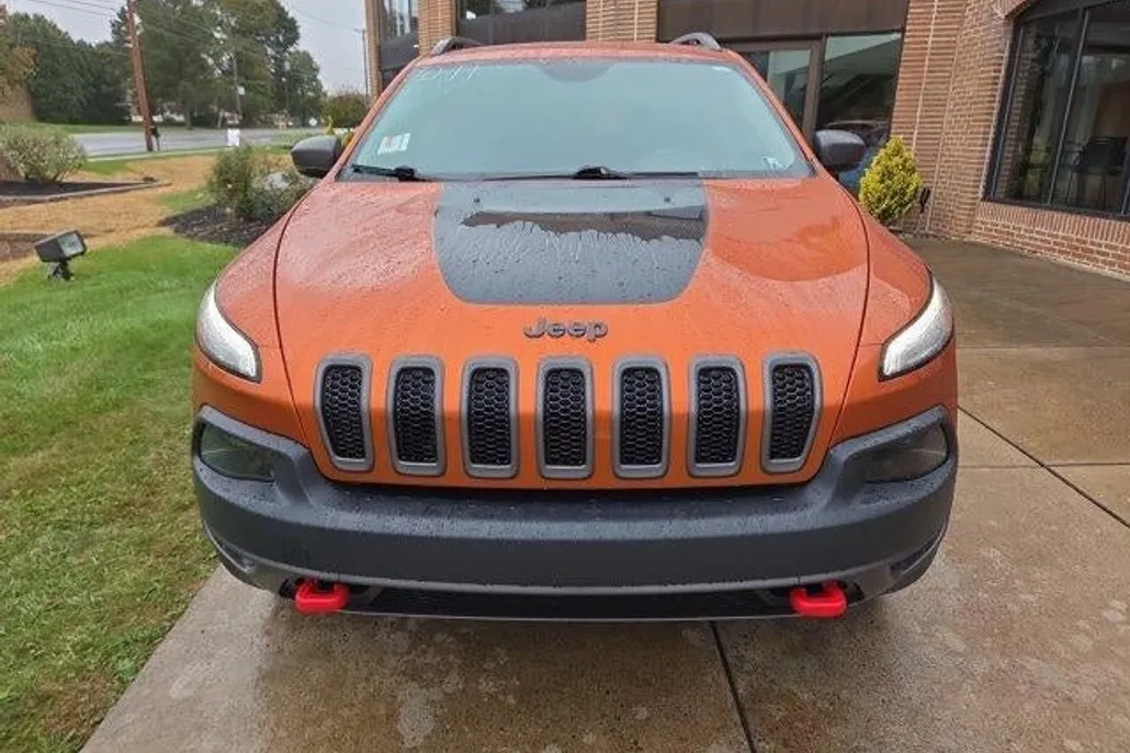 2016 Jeep Cherokee Trailhawk photo 1