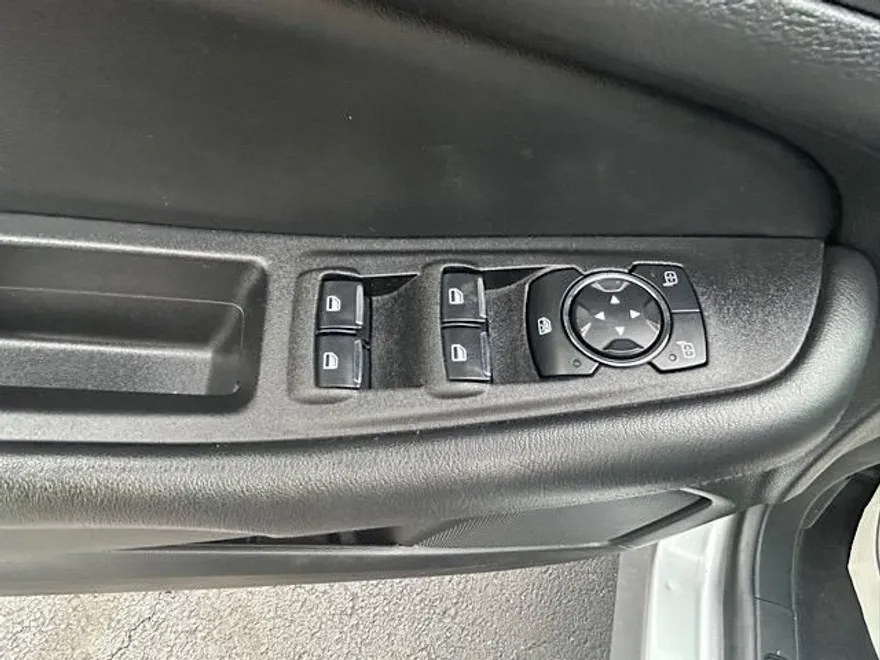2023 Ford Edge SE photo 20