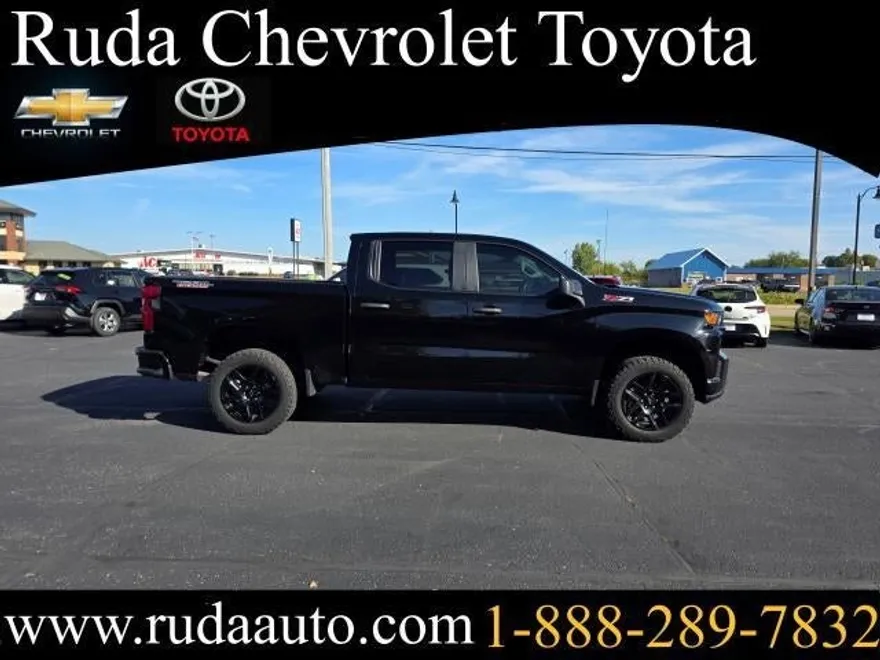 2021 Chevrolet Silverado 1500 Custom Trail Boss photo 1