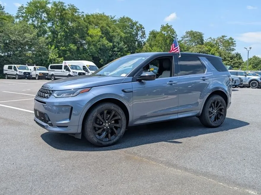 2022 Land Rover Discovery Sport SE R-Dynamic photo 1