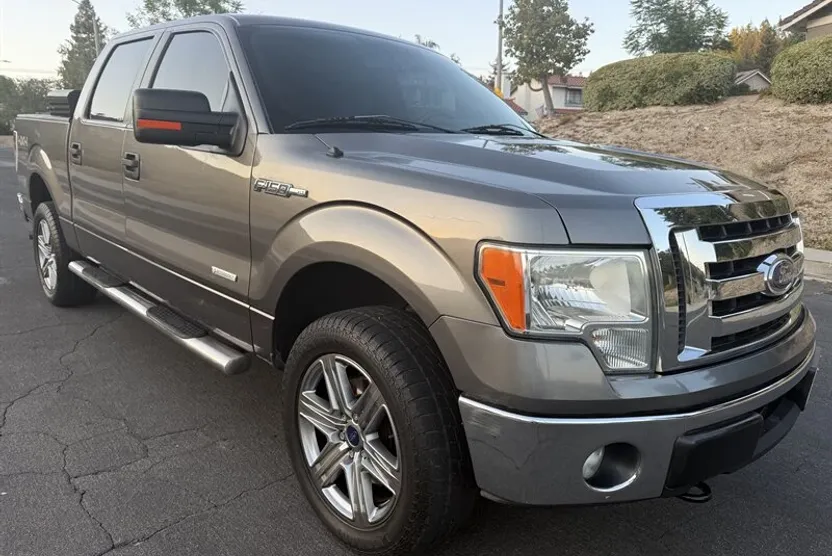 2012 Ford F-150 XLT photo 1