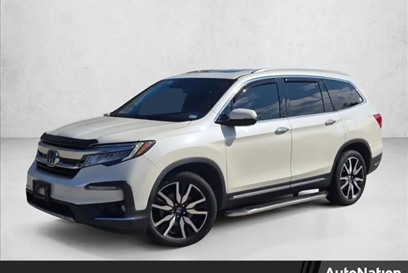 2019 Honda Pilot Touring photo 1
