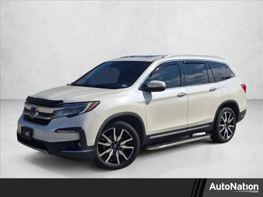 2019 Honda Pilot Touring photo 1