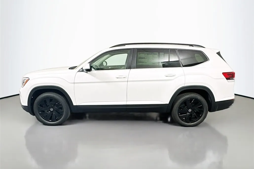 2026 Volkswagen Atlas SE Technology photo 1