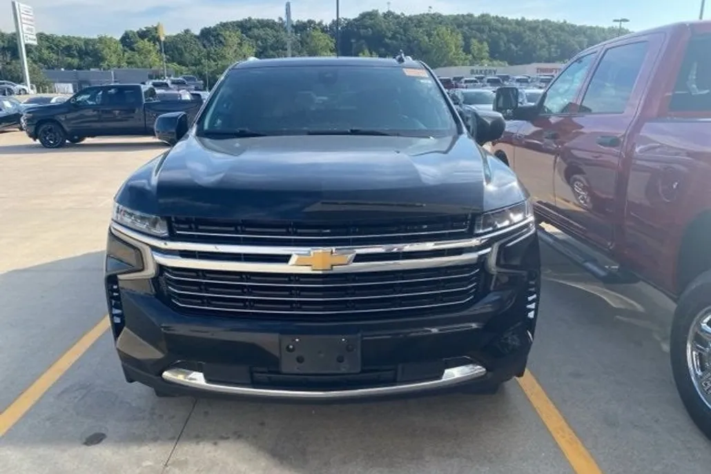 2021 Chevrolet Tahoe LT photo 1