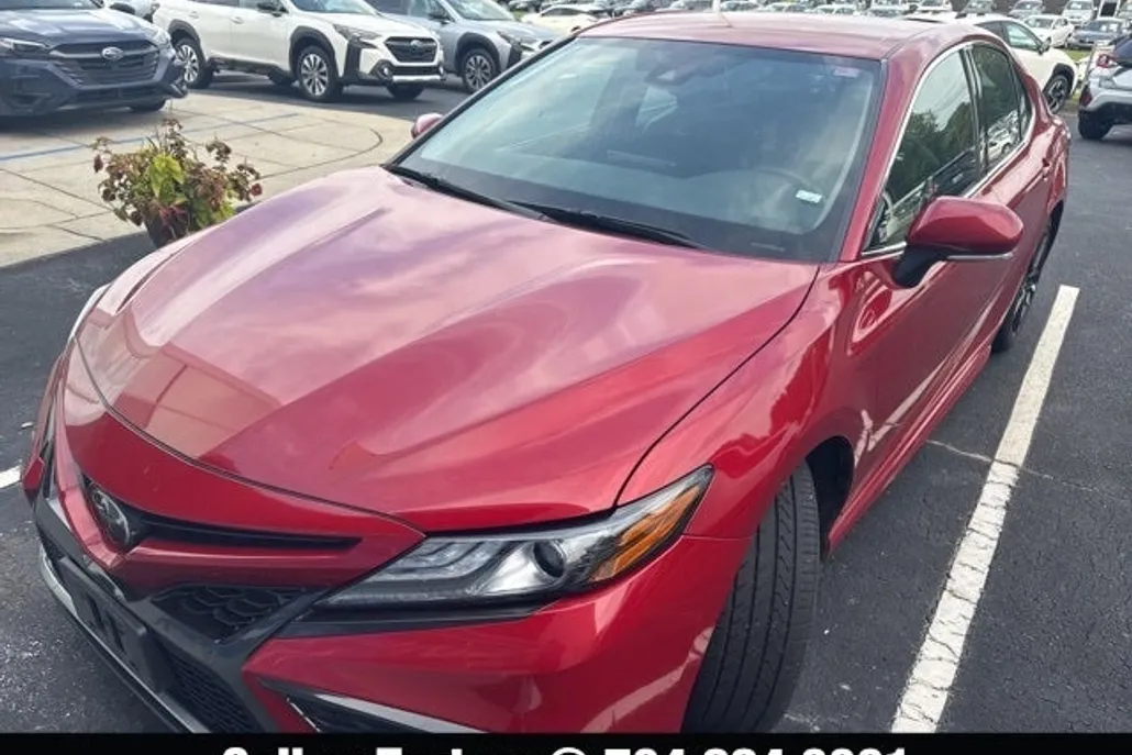 2023 Toyota Camry XSE photo 1