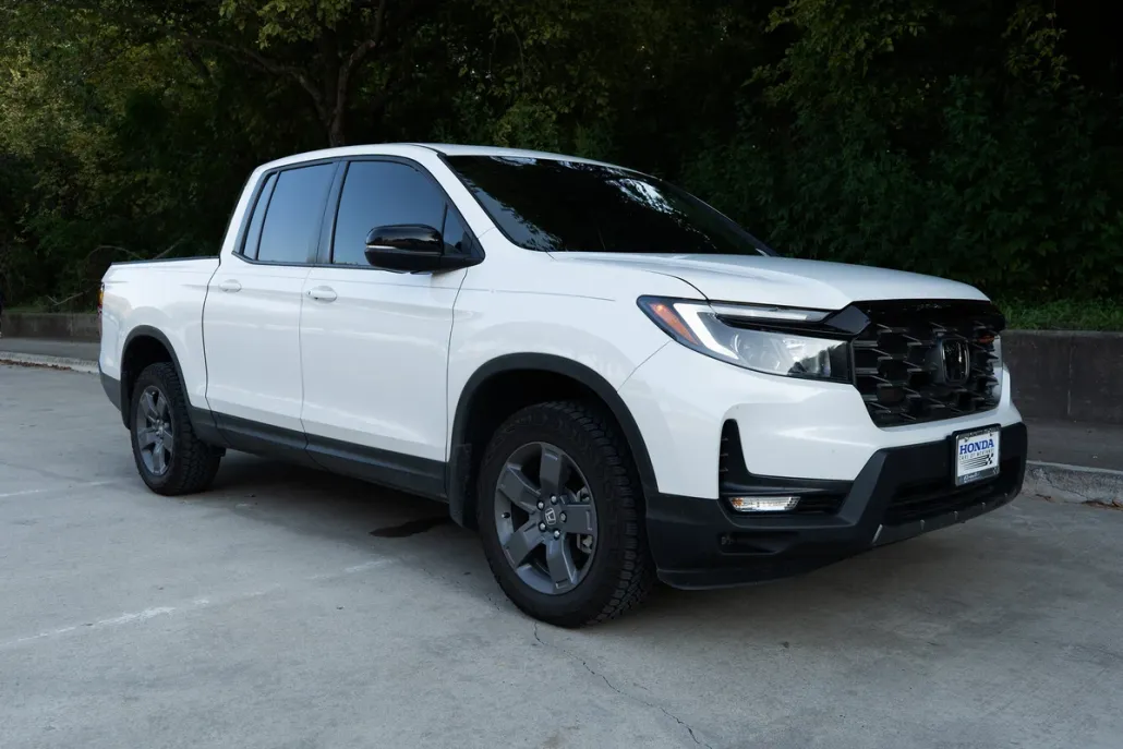 2025 Honda Ridgeline TrailSport photo 1