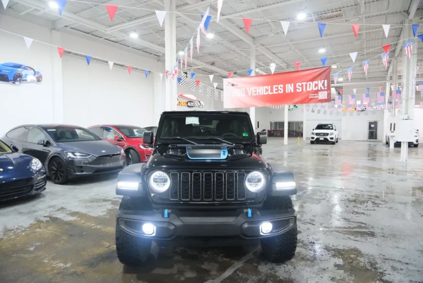 2024 Jeep Wrangler 4xe Rubicon photo 1