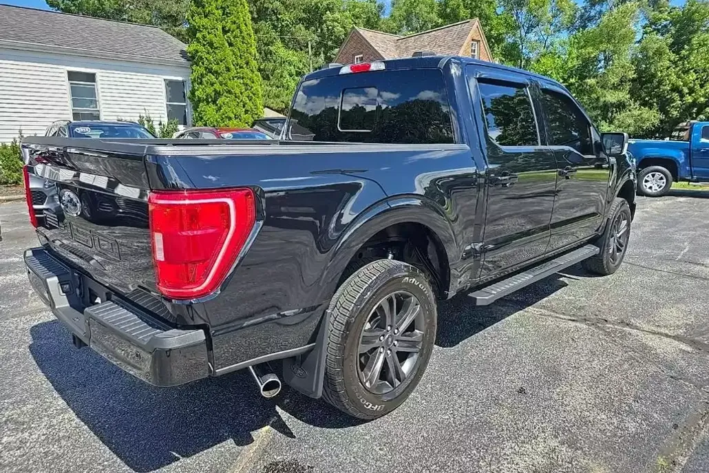 2021 Ford F-150 XL photo 1