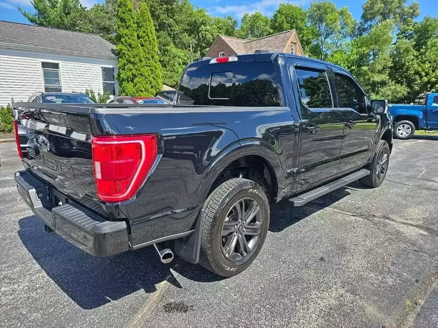 2021 Ford F-150 XL photo 1