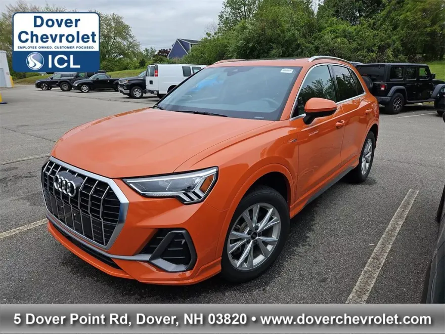 2024 Audi Q3 S line Premium photo 1