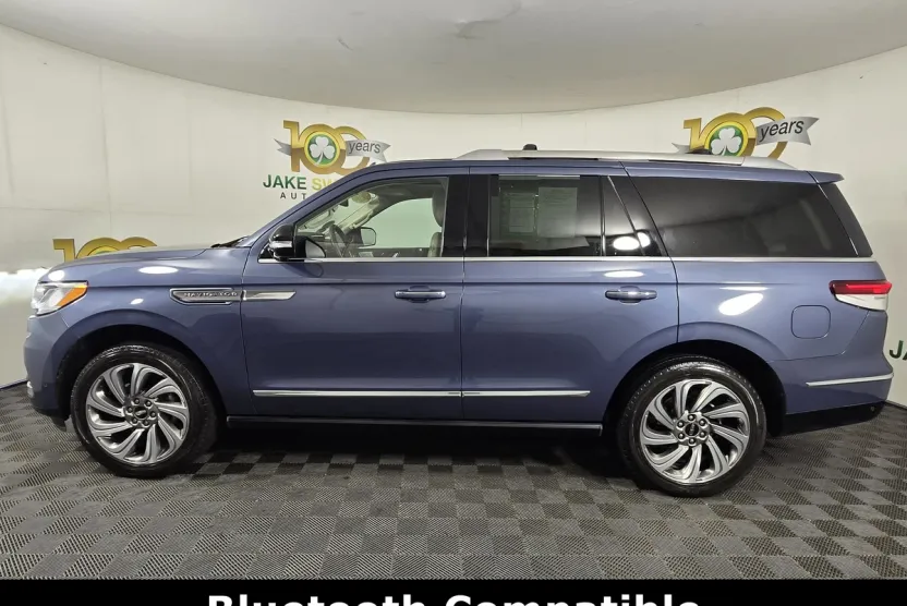 2023 Lincoln Navigator Reserve photo 1