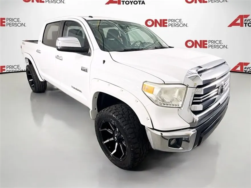 2017 Toyota Tundra SR5 TRD Pro photo 1