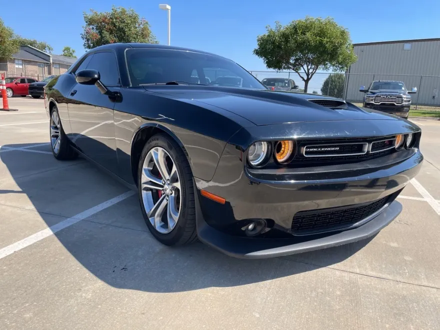 2021 Dodge Challenger R/T photo 1