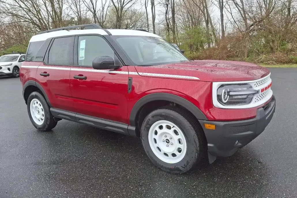 2025 Ford Bronco Sport Heritage photo 1