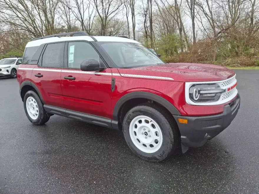 2025 Ford Bronco Sport Heritage photo 1