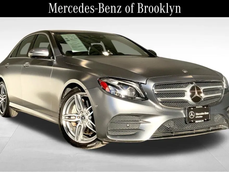 2018 Mercedes Benz E 400 4MATIC photo 1
