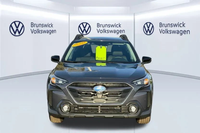 2025 Subaru Outback Premium photo 1