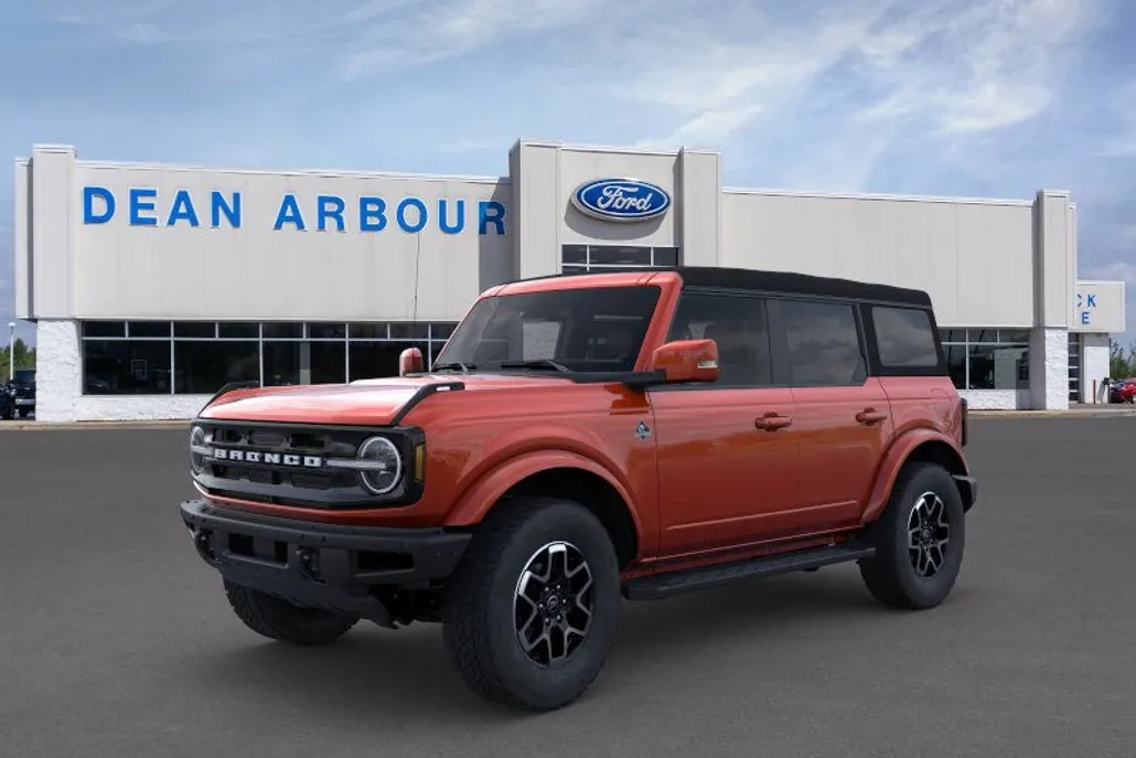 2024 Ford Bronco Outer Banks photo 1