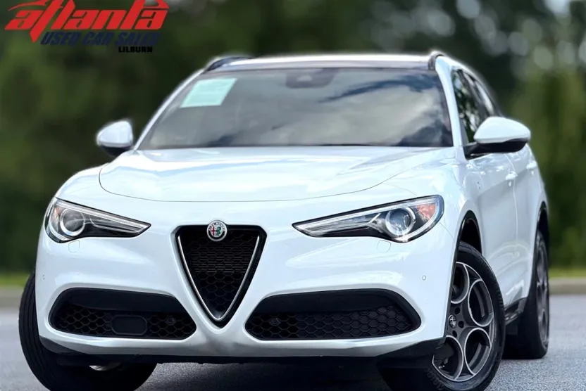 2022 Alfa Romeo Stelvio Ti photo 1