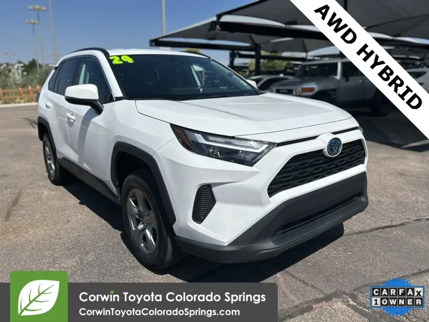 2024 Toyota RAV4 Hybrid XLE photo 1