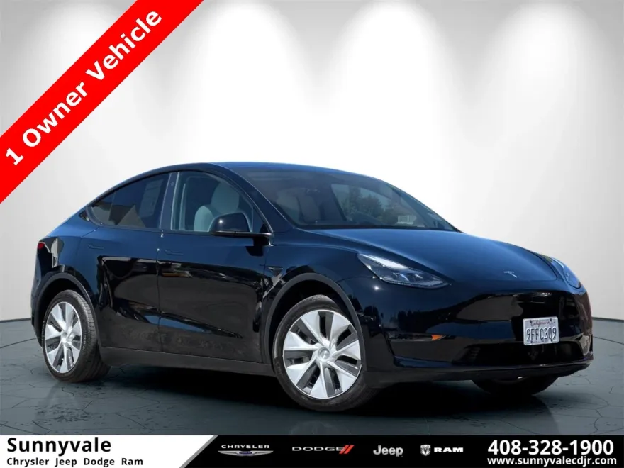 2023 Tesla Model Y Long Range photo 1