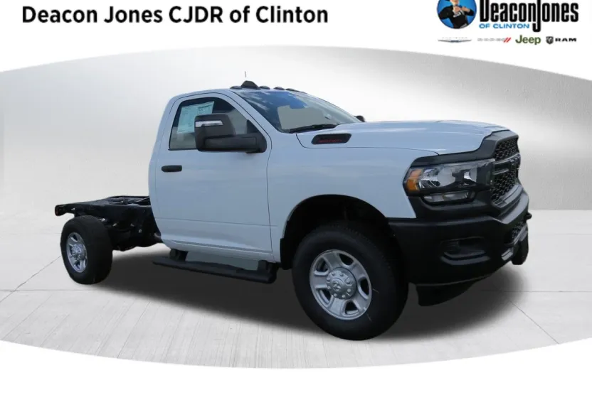 2024 Ram 3500 Tradesman photo 1