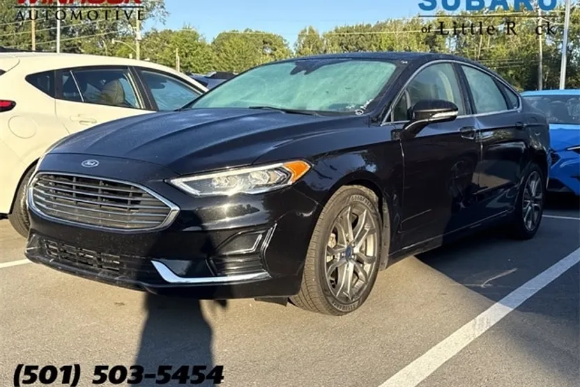 2019 Ford Fusion SEL photo 1