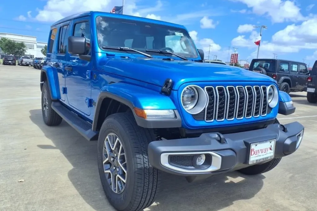2025 Jeep Wrangler Sahara photo 1