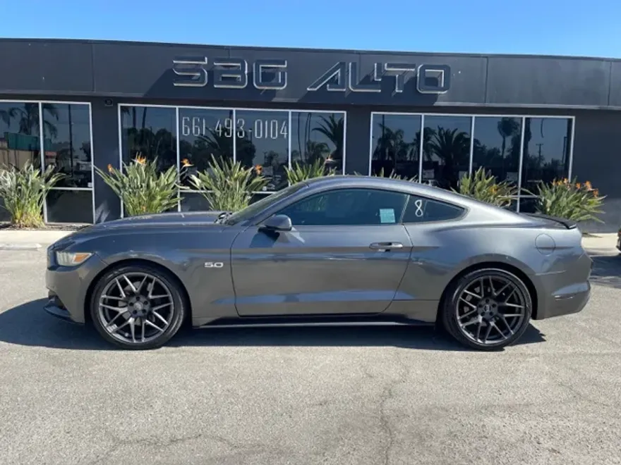 2016 Ford Mustang GT photo 1