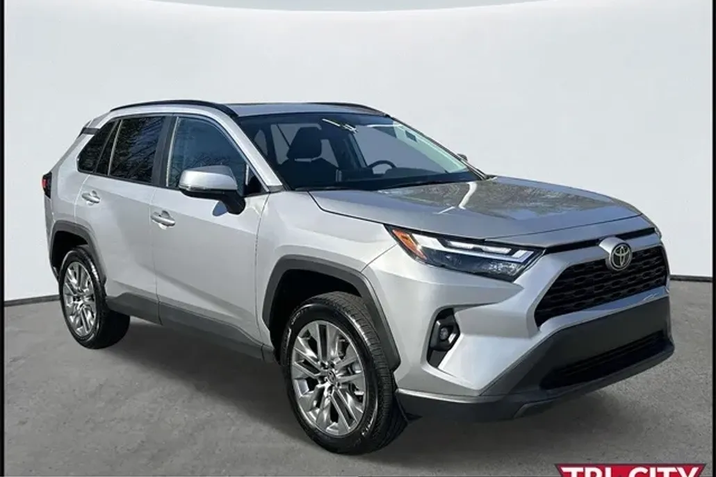 2024 Toyota RAV4 XLE Premium photo 1
