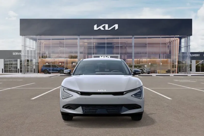 2025 Kia EV6 Light photo 1