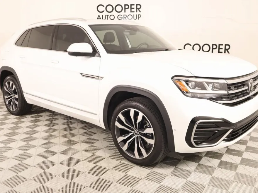 2023 Volkswagen Atlas Cross Sport V6 SEL Premium R-Line photo 1
