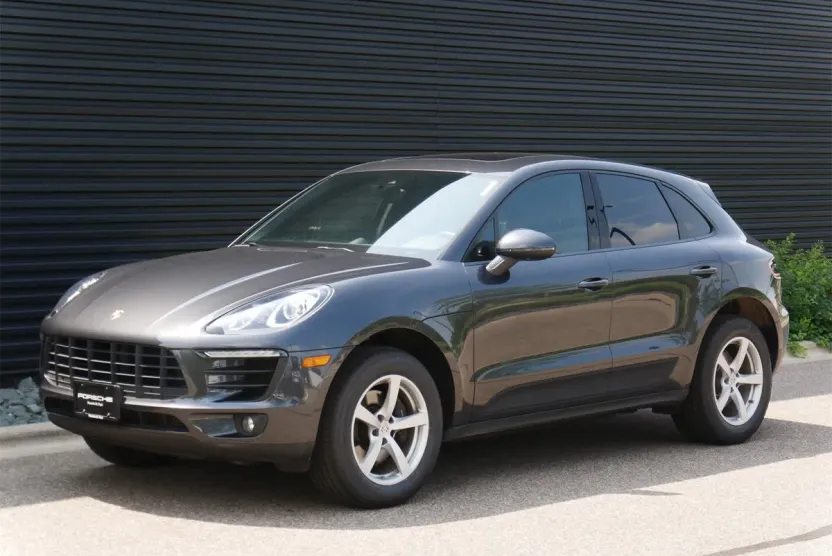 2018 Porsche Macan photo 1