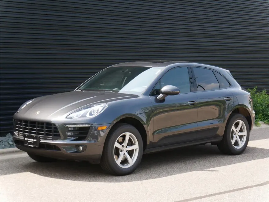 2018 Porsche Macan photo 1