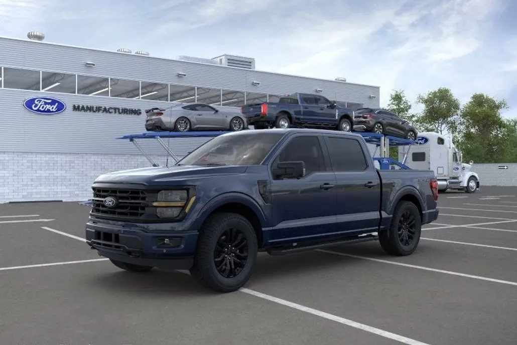 2025 Ford F-150 XLT photo 1
