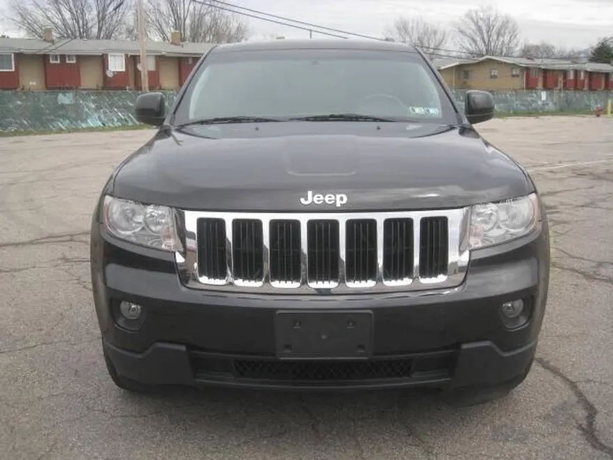 2012 Jeep Grand Cherokee Laredo photo 1